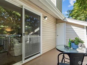 19230 Forest Park Drive NE K335, Lake Forest Park WA 98155