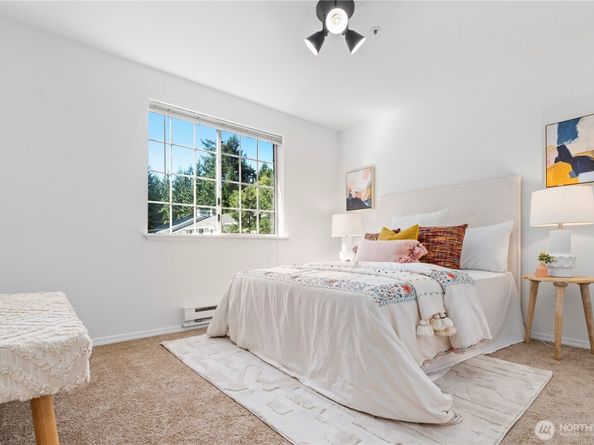 19230 Forest Park Drive NE K335, Lake Forest Park WA 98155