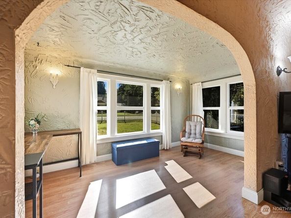 2708 S Lake Stevens Road, Lake Stevens WA 98258