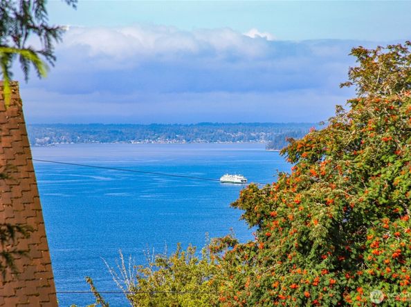 4515 SW 100th Street, Seattle WA 98146