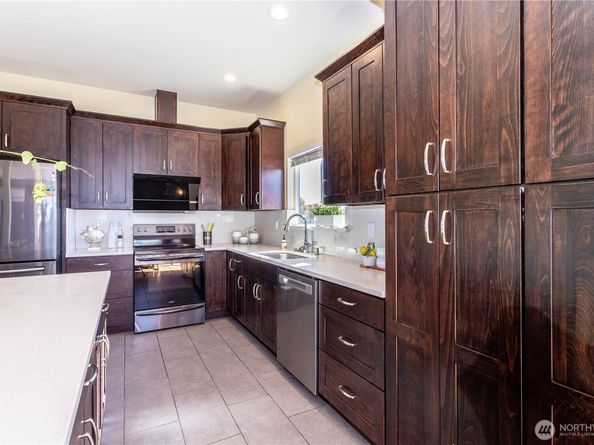 3905 NE 6th Street, Renton WA 98056