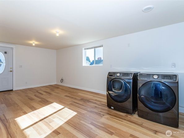 3905 NE 6th Street, Renton WA 98056