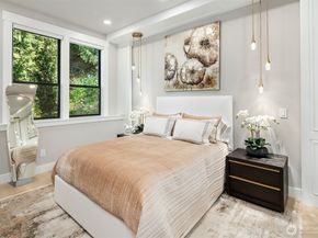 17281 SE 43rd Street, Bellevue WA 98006