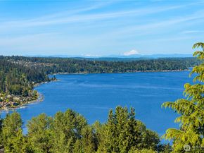 17281 SE 43rd Street, Bellevue WA 98006