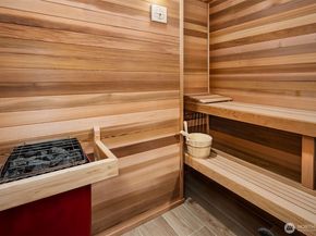 17281 SE 43rd Street, Bellevue WA 98006
