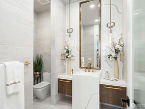17281 SE 43rd Street, Bellevue WA 98006