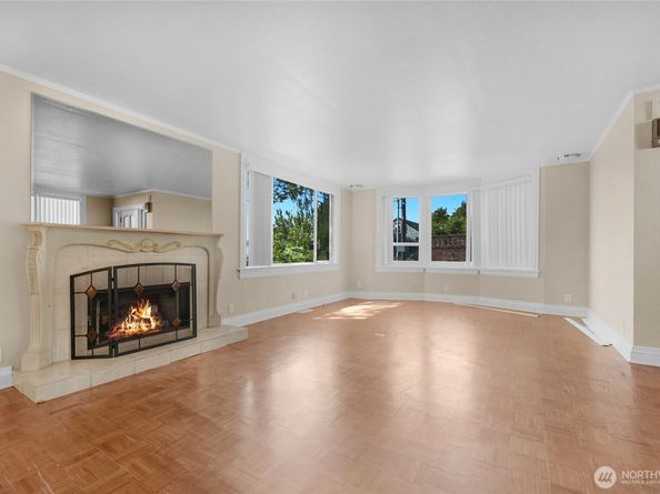 924 3rd Avenue W, Seattle WA 98119