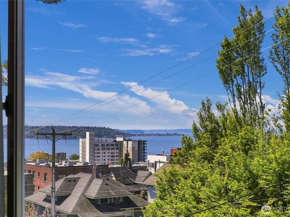 924 3rd Avenue W, Seattle WA 98119