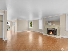 924 3rd Avenue W, Seattle WA 98119