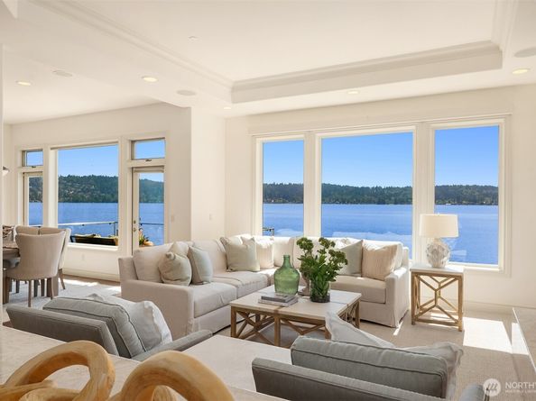 830 W Lake Sammamish Parkway NE, Bellevue WA 98008