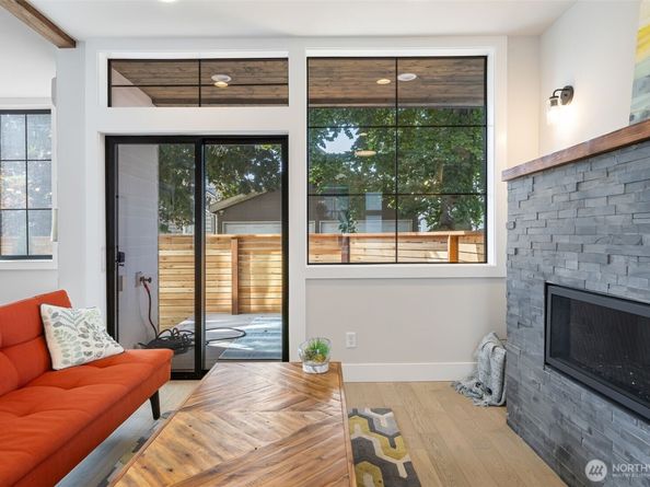 10713 2nd Avenue NW, Seattle WA 98177