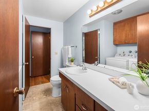 13819 139th Avenue SE, Renton WA 98059