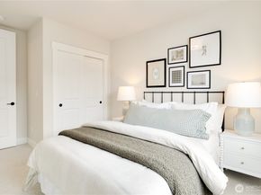 14331 149th Place NE 43, Woodinville WA 98072