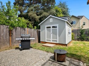 8826 10th Avenue SW, Seattle WA 98106