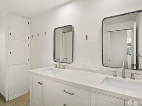8826 10th Avenue SW, Seattle WA 98106