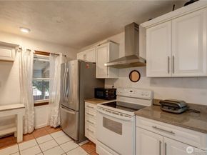 20705 13th Avenue S, SeaTac WA 98198