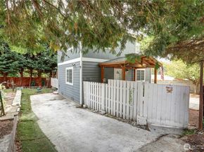 20705 13th Avenue S, SeaTac WA 98198