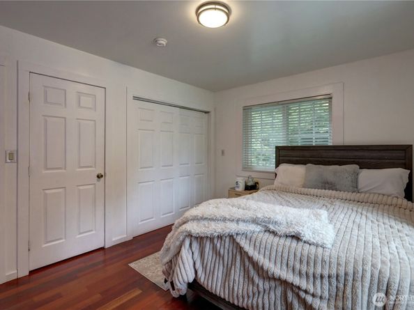 20705 13th Avenue S, SeaTac WA 98198