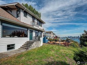 1638 Palm Avenue SW, Seattle WA 98116
