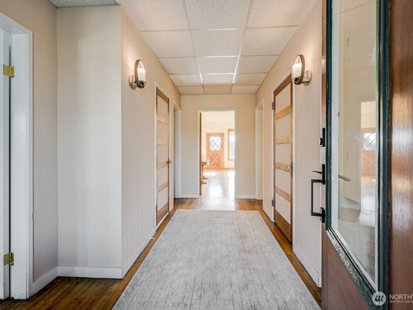1638 Palm Avenue SW, Seattle WA 98116