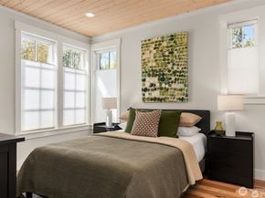 2218 NE 125th Street, Seattle WA 98125