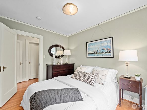 4903 Linden Avenue N 3, Seattle WA 98103