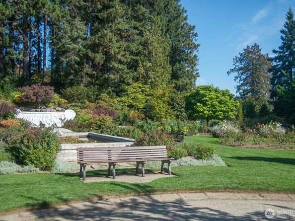 4903 Linden Avenue N 3, Seattle WA 98103