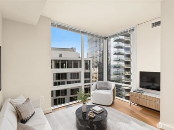 121 Stewart Street