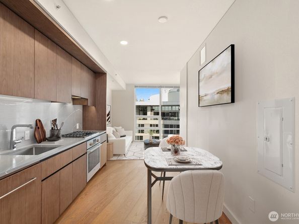 121 Stewart Street 1502, Seattle WA 98101