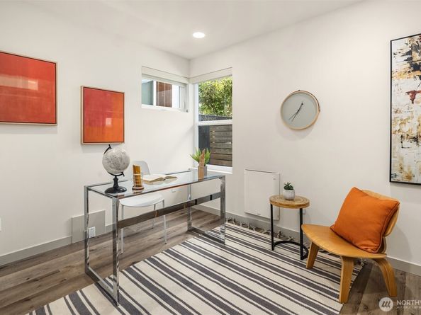 5210 B Brooklyn Avenue NE, Seattle WA 98105