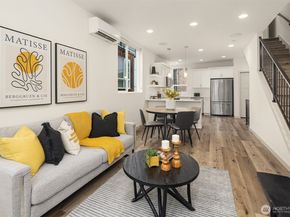 5210 B Brooklyn Avenue NE, Seattle WA 98105