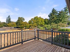 11602 SE 210th Place, Kent WA 98031