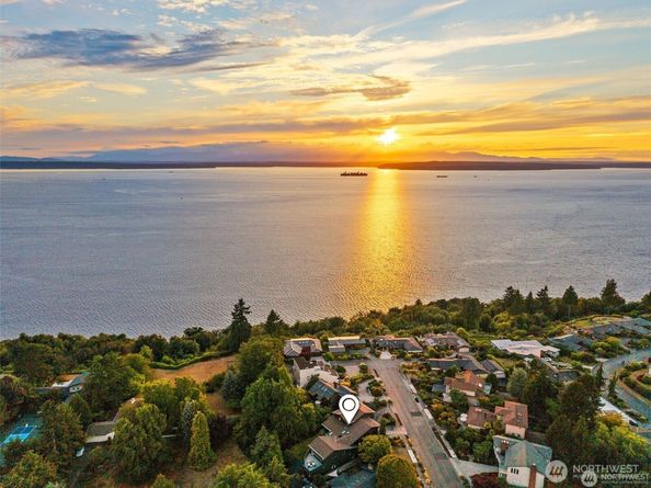 1231 NW 126th Street, Seattle WA 98177