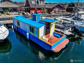 2450 Westlake Avenue N A6, Seattle WA 98109