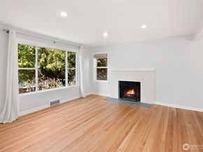 9200 5th Avenue NE, Seattle WA 98115
