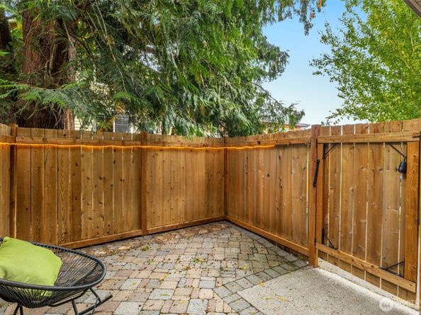 12018 31st Avenue NE, Seattle WA 98125