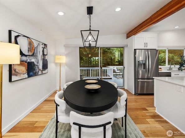 201 165th Avenue NE, Bellevue WA 98008