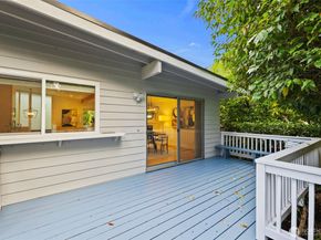 201 165th Avenue NE, Bellevue WA 98008