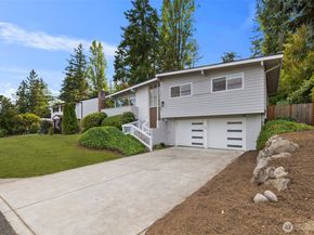 201 165th Avenue NE, Bellevue WA 98008