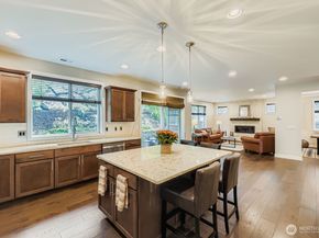 13530 NE 128th Place, Kirkland WA 98034