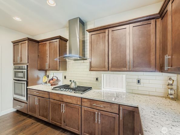 13530 NE 128th Place, Kirkland WA 98034