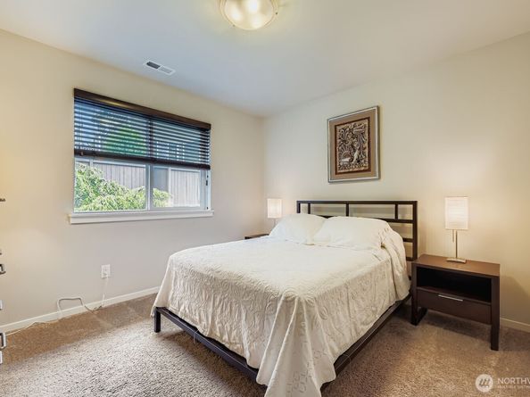 13530 NE 128th Place, Kirkland WA 98034