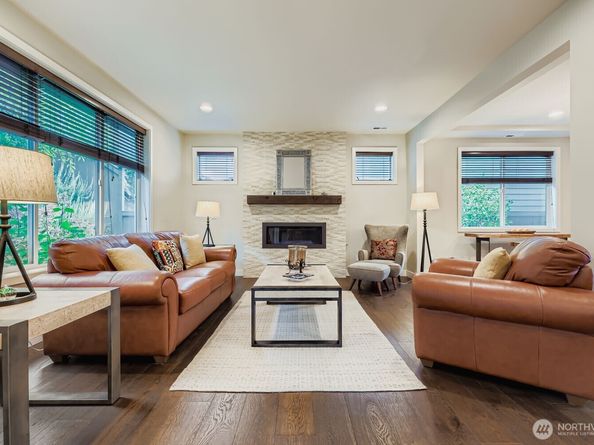 13530 NE 128th Place, Kirkland WA 98034