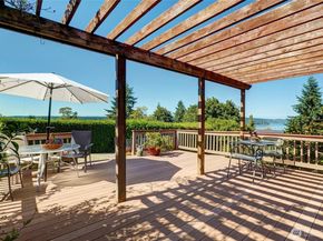 6809 SW Maury Park Road, Vashon WA 98070