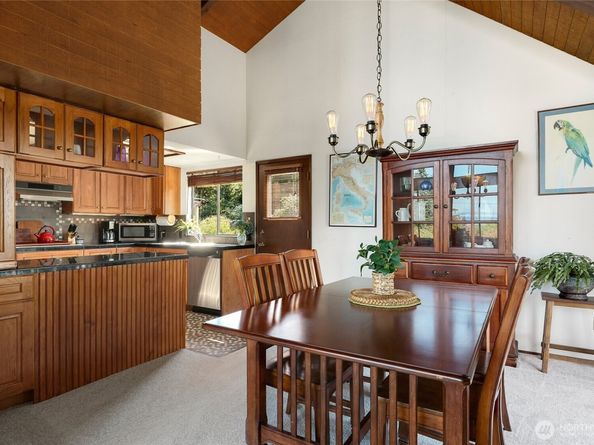 6809 SW Maury Park Road, Vashon WA 98070
