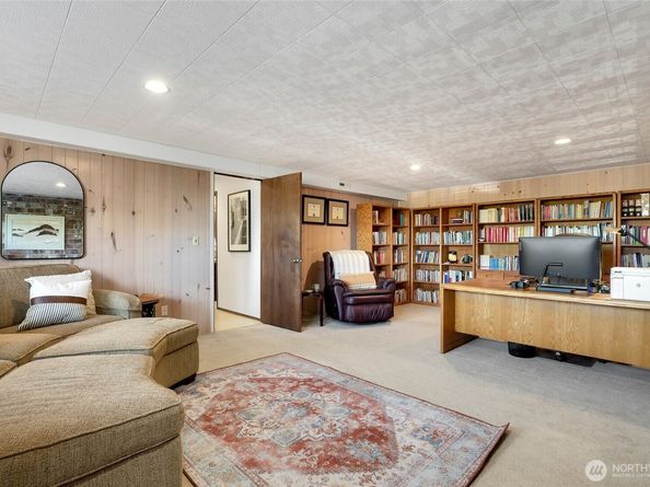 6809 SW Maury Park Road, Vashon WA 98070
