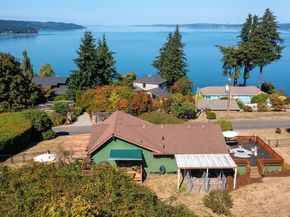 6809 SW Maury Park Road, Vashon WA 98070