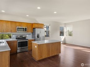315 Chelan Avenue NE, Renton WA 98059