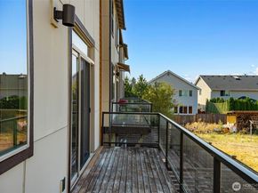315 Chelan Avenue NE, Renton WA 98059