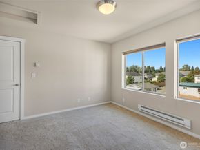 315 Chelan Avenue NE, Renton WA 98059